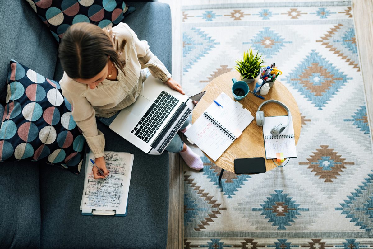 If You’re Looking for a New Home Online, Here’s What You Need to Know
