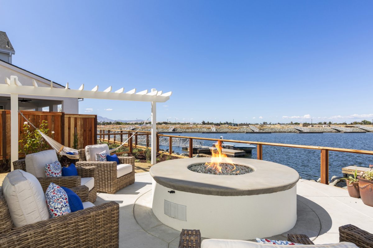 5 Simple Ways to Create an Outdoor Room