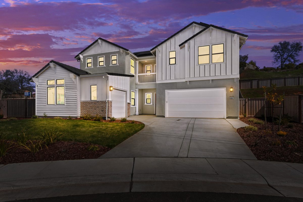 The Benefits of Buying a New Home vs. a Resale Home